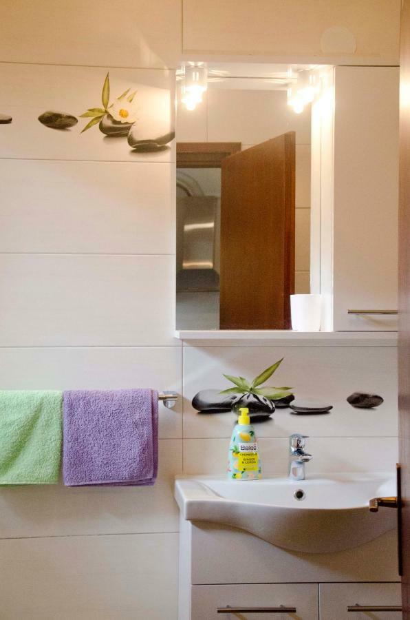 דירות פורץ Apartman Aurora מראה חיצוני תמונה